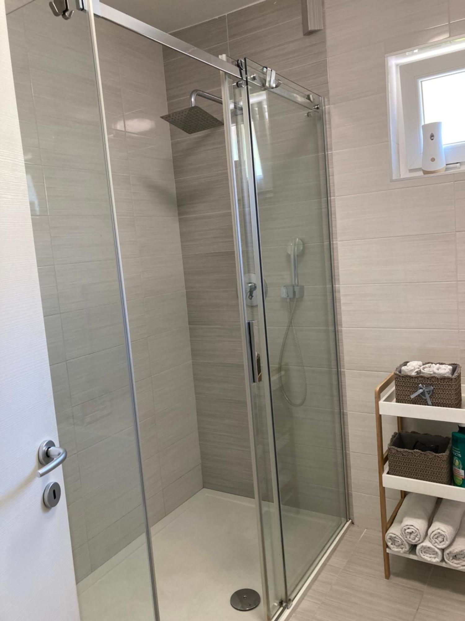 Apartman Sonas With Free Private Parking Karlovac Luaran gambar